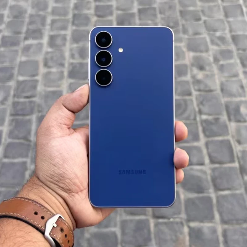 گوشی موبایل سامسونگ مدل Galaxy S25 FE - همت الکترونیک